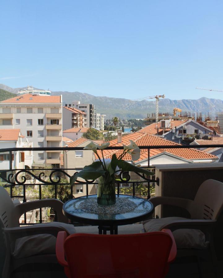 Diva Petra Apartment บุดวา ภายนอก รูปภาพ