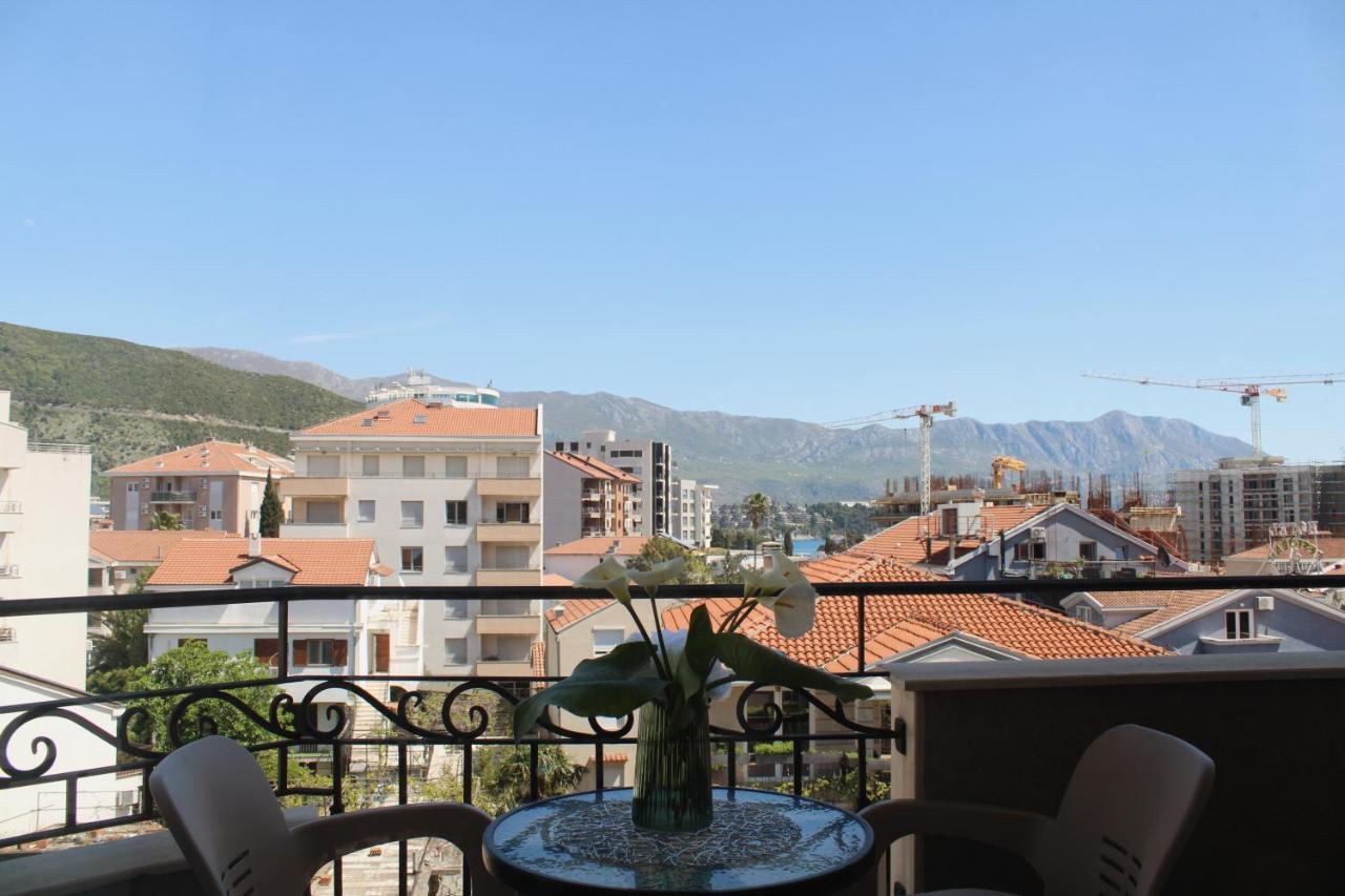 Diva Petra Apartment บุดวา ภายนอก รูปภาพ
