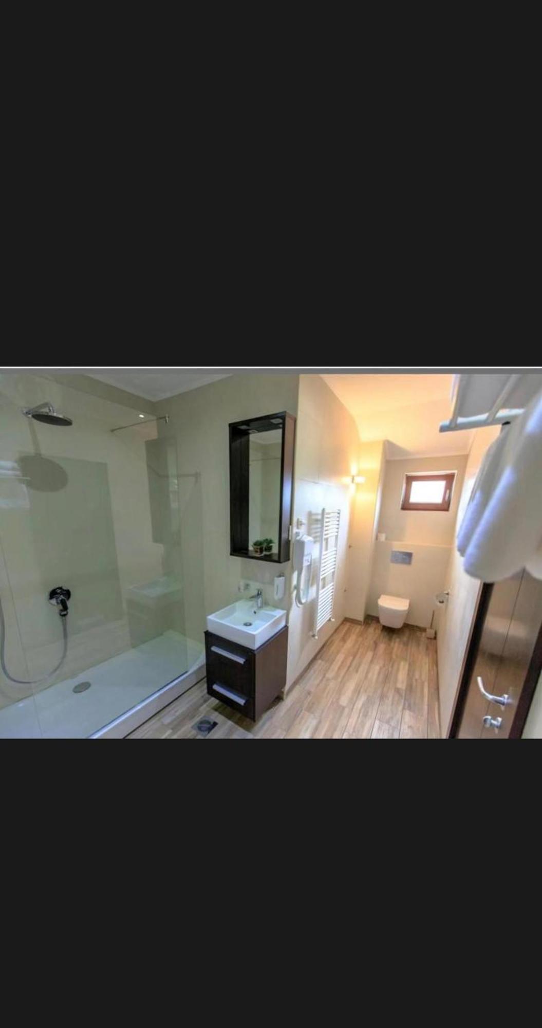 Diva Petra Apartment บุดวา ภายนอก รูปภาพ